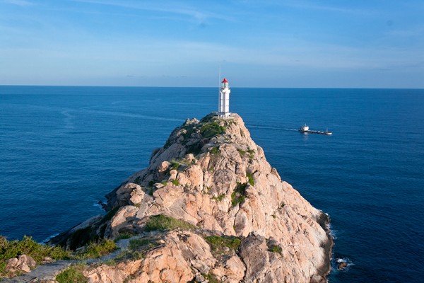三亞海釣目的地推薦，租艘釣魚艇去海釣吧！