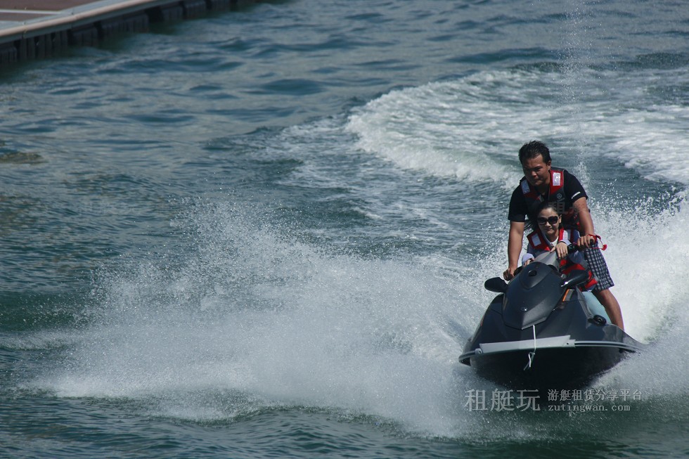 做資深三亞旅游達人，游艇旅游更時尚！